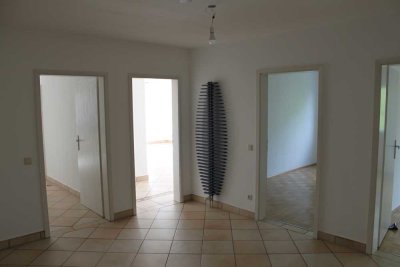 Schöne 3-Zimmer-Wohnung mit gehobener Innenausstattung mit Balkon in Bad Honnef Rottbitze