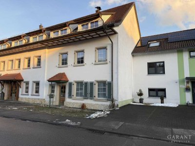 Zentral gelegene Maisonette-Wohnung mit Südbalkon!
