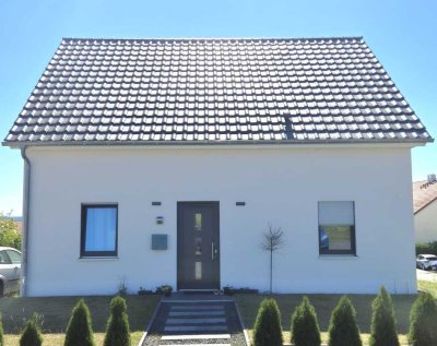 Wärmepumpe, 3-fach Verglasung, Bj. 2021, Energieausweis: A+, Fußbodenheizung.