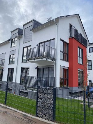 Luxuriöse Maisonette Wohnung mit Balkon und  Dachterrasse