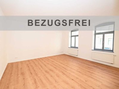 Bezugsfrei: Frisch renovierte Altbauwohnung mit EBK in Zentrumsnähe!