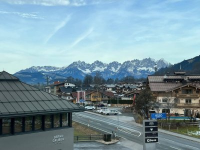 Helle Wohnung mit Blick auf Horn und Wilder Kaiser