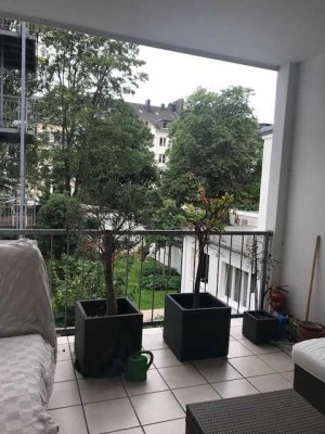 Beethovenstraße, top sanierter Altbau, 2 Zi., 71 qm, gr. überdachte S/W-Terrasse