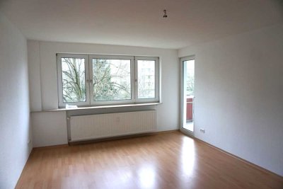 ***Neu-Isenburg/Gravenbruch*** helle 3-Zimmerwohnung mit großem Südbalkon