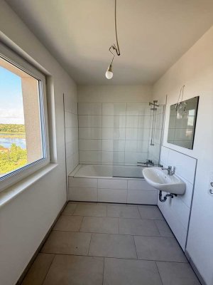 Zum Erstbezug, optimale Aufteilung, Tageslicht Bad, Elbblick