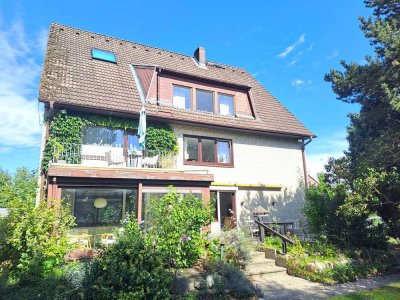 modernisierte 3,5-Zimmer-TERRASSEN-Wohnung mit Wintergarten & Gartenanteil