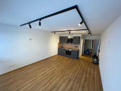 Ruhige Erdgeschosswohnung in Bergen mit Einbauküche, frisch renoviert
