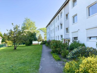 Solide Kapitalanlage - Vermietete 2,5 Zi.-Wohnung mit Balkon und KFZ-Stellplatz