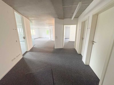Moderne und hochwertige 4-Zimmer Wohnung kurzfr. verfügbar
