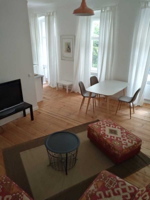 Helle, möblierte 2 Zimmer Wohnung in Neukölln