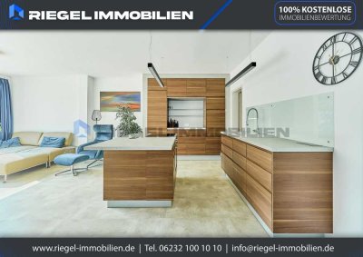Sie hier? Wir auch! Bj. 2019: Stilvolles Stadthaus in Innenstadtlage– Zweifamilienhaus auf Topniveau
