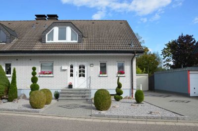 Provisionsfrei – Große renovierte Doppelhaushälfte inkl. Einliegerwohnung und sehr schönem Garten