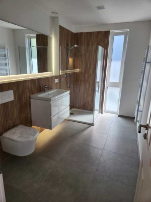 Erstbezug: Moderne 4-Zi-Whg in HH-Volksdorf