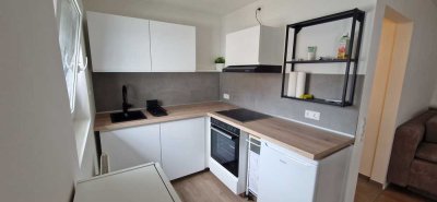 Schöne, neu renovierte und möblierte 1 Zimmer Studio. Ideal für Pendler und Kurzzeitmieter
