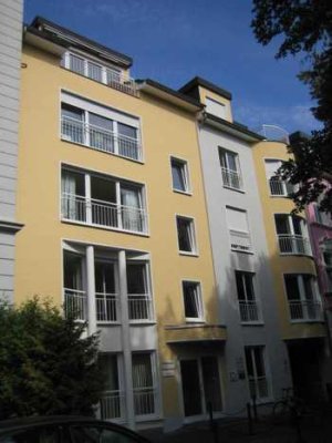 HOCHWERTIGES APPARTEMENT IM HERZEN DER BONNER SÜDSTADT ZU VERMIETEN