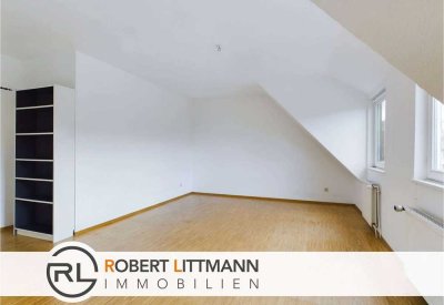 Zentral wohnen in der Neustadt: 2-Zimmer Dachgeschosswohnung