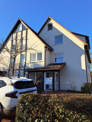 Charmante  Eigentumswohnug  im gepflegten 7 Parteien Haus