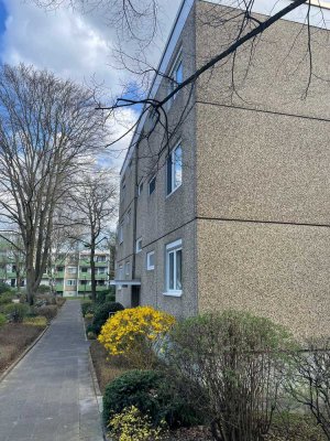 -Keine weiteren Anfragen bitte- Schöne 2-Zimmer-Wohnung mit Balkon und Einbauküche in Sankt Augustin