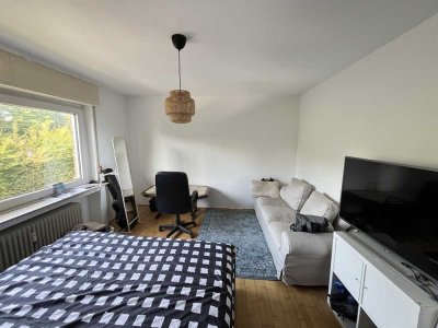 GÜNSTIGE HELLE 2 ZI WOHNUNG - MIT BALKON & GARTEN