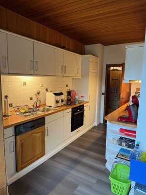 Sehr schöne und gepflegte 2 ZKB-Wohnung mit Loggia