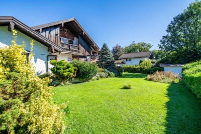 Ensemble mit Potenzial in Prien am Chiemsee:
Wohnhaus mit Anbau auf zwei Grundstücken