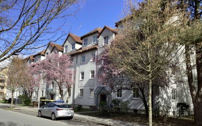 Renovierte 2-Zimmer-Wohnung mit Tageslichtbad