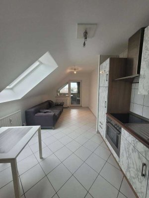 Helle 1,5 ZKB-Dachgeschosswohnung in Leimen