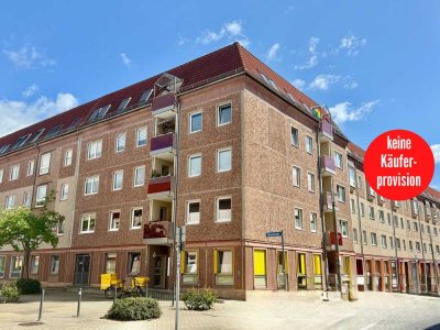 HORN IMMOBILIEN++ Neubrandenburg Zentrum, modernisierte 3-Raum Eigentumswohnung mit Balkon, EBK und