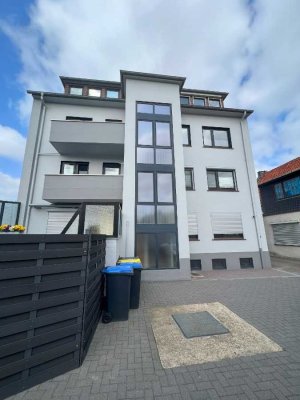 Traumhafte Hochparterre Wohnung mit eigener Terrasse und Schlafzimmer mit begehbarem Kleiderschrank