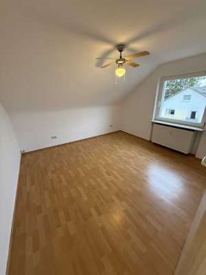 Charmante 2,5-Zimmer Dachgeschosswohnung in Walldorf