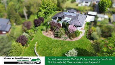 Elegante Villa mit Wellnessbereich und parkähnlichem Garten
