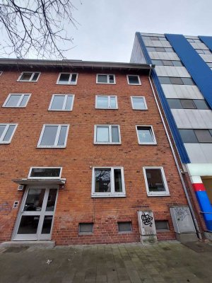 Helle 2,5-Zimmer-Wohnung nahe der Holtenauer Straße