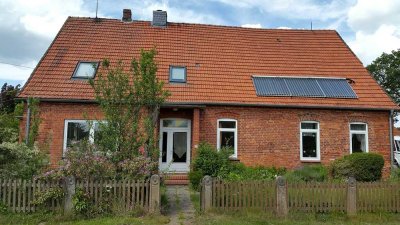 Renoviertes Bauernhaus mit 7 Zimmern und Garage in Syke