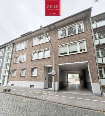 Neuss-Innenstadt - Helle 4-Zimmerwohnung mit Duschbad, Balkon und Garage in zentraler Lage