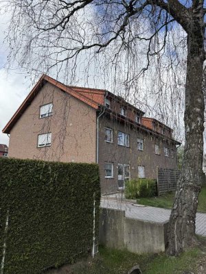 Helle 4-Zimmer-Wohnung im 2. OG mit Balkon in Osnabrück-Atter