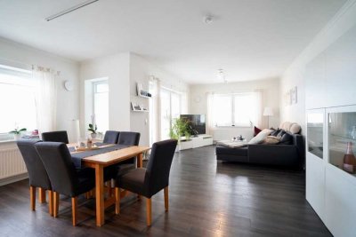 Moderne 2-Zimmer-Wohnung mit Balkon im 1. Obergeschoss
