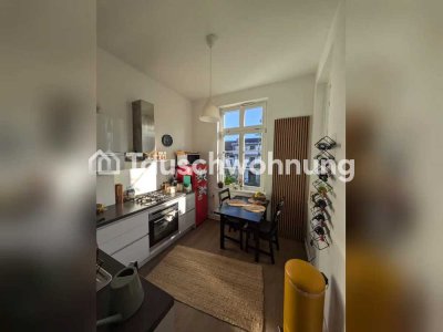 Tauschwohnung: Schöne 2-Zimmer Altbau Wohnung mit Balkon und Gartenzugang