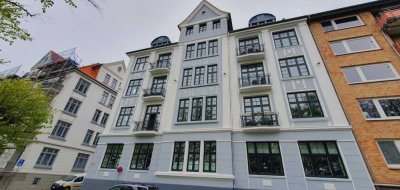 Geschmackvolle Erdgeschosswohnung mit vier Zimmern und EBK in Flensburg