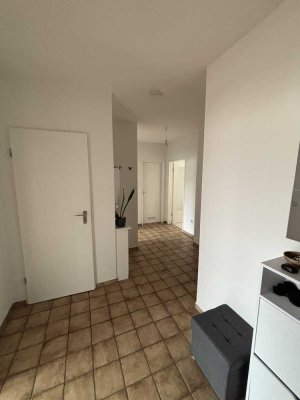 Geräumige und gemütliche Wohnung zur Untervermietung ab 1. Mai 2026