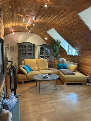 Charmante Maisonette-Wohnung mit Balkon in Gartenstadt