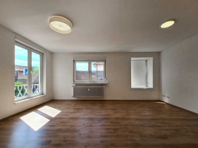 Enkenbach-Alsenborn - 4 ZKB, Einbauküche *KOMPLETT SANIERT*