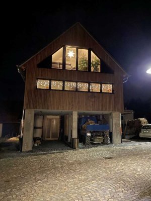 Exklusive 3,5-Zimmer-Wohnung mit geh. Innenausstattung mit Loggia und EBK in Ettlingen