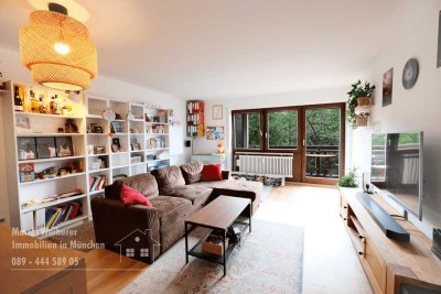 Schöne großzügige 3 Zimmer Wohnung mit sonnigen Balkon