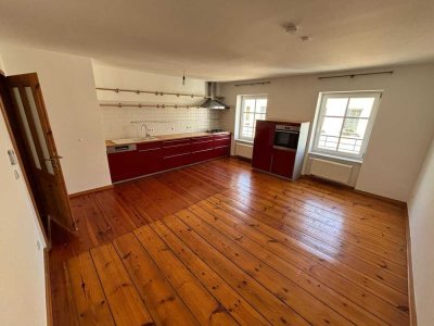 Kollwitzkiez - große, helle 2- Zi-Wohnung im Altbau mit riesiger Wohnküche