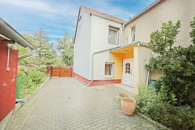 Geräumige Doppelhaushälfte - für 2-3 Familien nutzbar - in Lutherstadt Wittenberg OT Pratau
