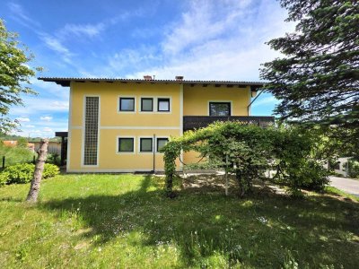 Geräumiges Mehrfamilienhaus in schöner Lage!