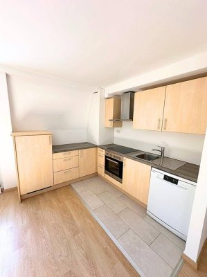Erstbezug in Steyr: Moderne Wohnung mit Einbauküche, Parkplatz &amp; Zentralheizung!
