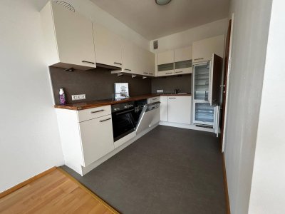 Sonnige Eigentumswohnung mit Loggia