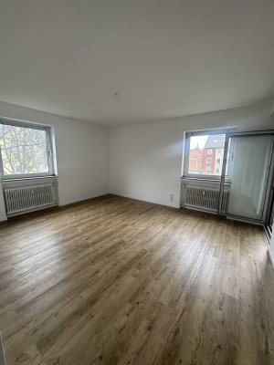 Sanierte 2 Zimmer Wohnung mit Balkon