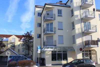 Gepflegte und helle 1-Zimmer-Wohnung mit Balkon und EBK in Klosterlechfeld